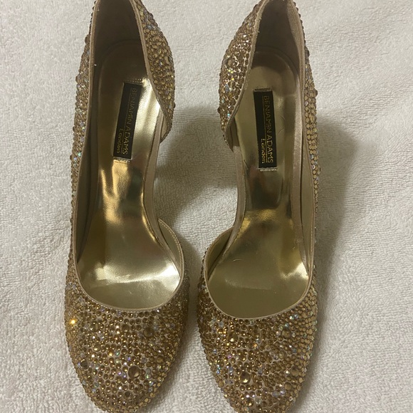Dazzling Gold Rhinestone Women's Heels - Picture 2 of 8